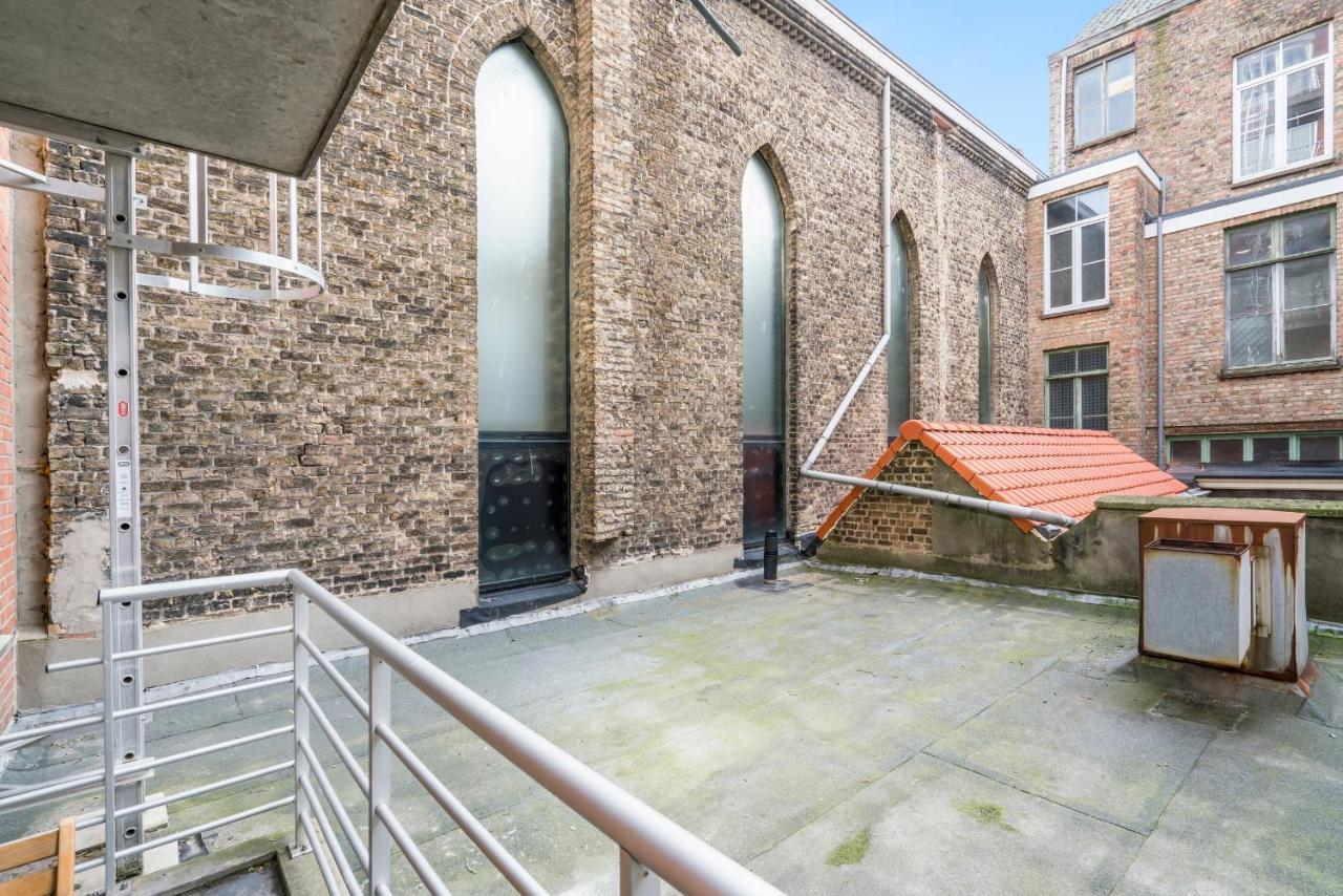 Ruim En Warm Appartement In De Winkelstraat Van Oostende Exterior foto